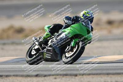 media/Nov-16-2025-Race Pace (Sun) [[8c5fa54630]]/Non Verified Riders (1st 20 Minutes)/1-Turn 14 (10am)/